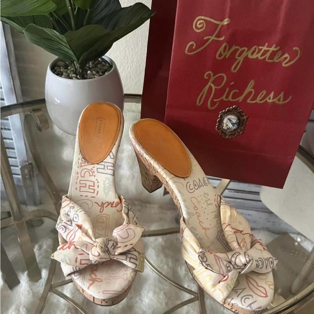 Coach poppy heels